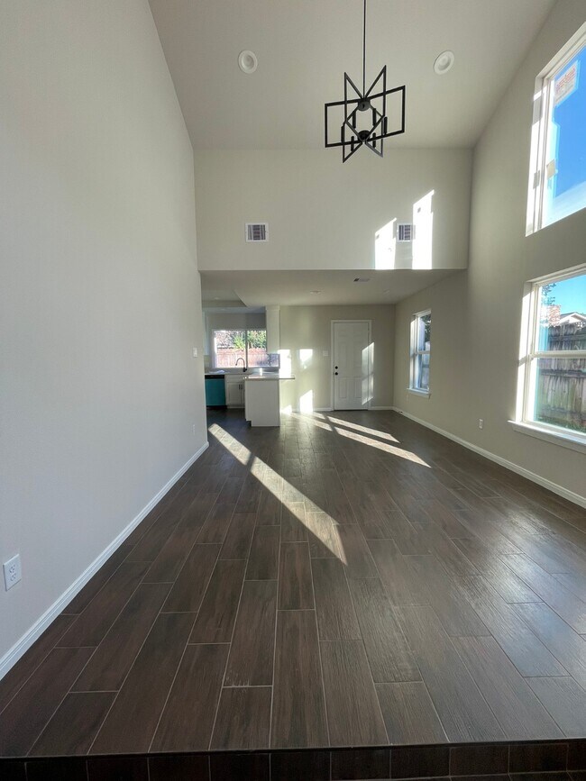 Building Photo - 13122 Stillington Dr