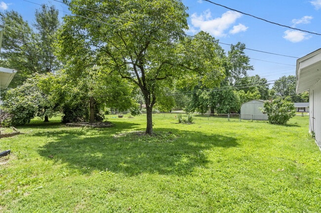Building Photo - 4267 S Ridgecrest Dr