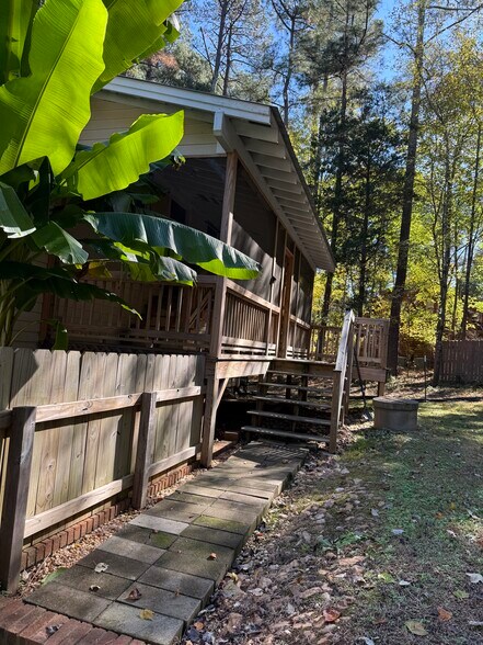 Building Photo - 4116 Charles G Dr