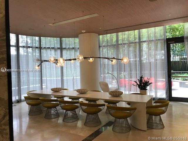 Building Photo - 55 SW 9th St