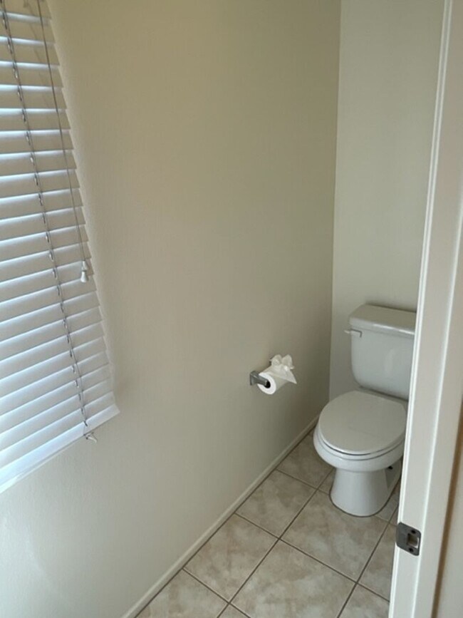 Building Photo - **Coming Soon**3 Bedroom 2 Bath Home in th...