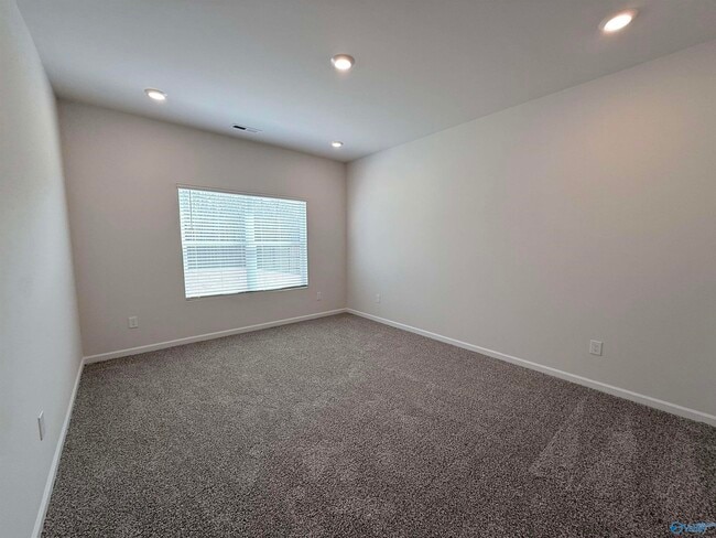 Building Photo - 1263 Eidson St