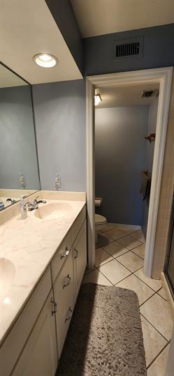 Building Photo - Great views from this fully furnished condo on the Indian River!