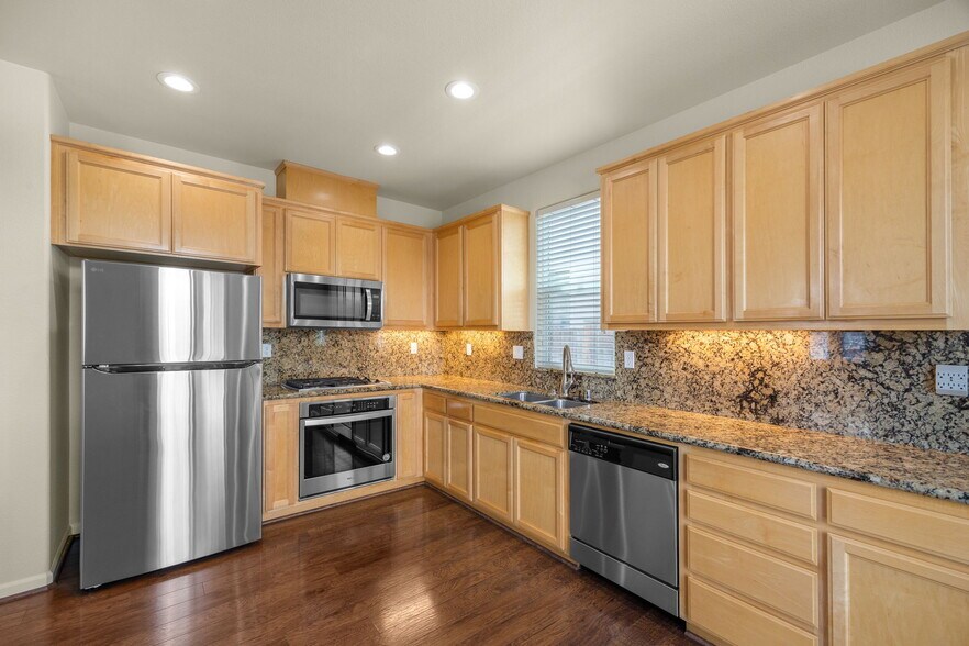 Building Photo - 501 Dolcetto Ct