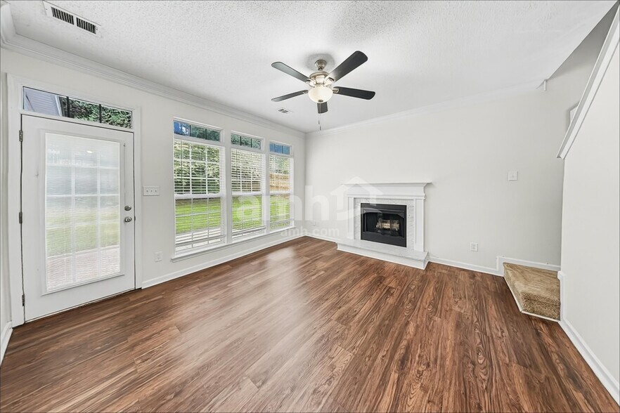 Building Photo - 13929 Hatton Cross Dr