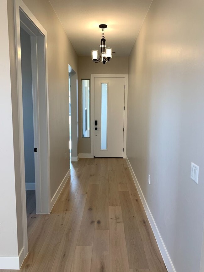 Building Photo - Brand New Two-Bedroom in Sun River 55+ Com...
