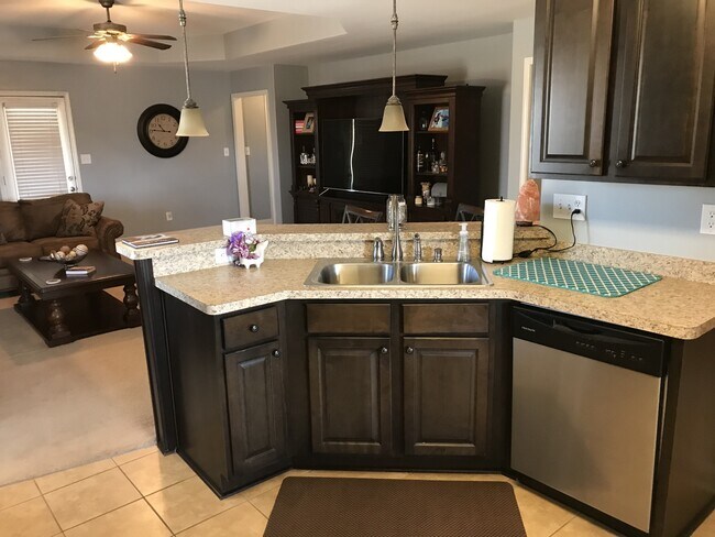 Building Photo - 126 Kenton Ln