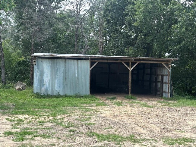 Building Photo - 42857 Henson Rd