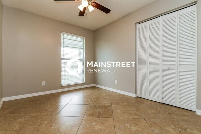 Building Photo - 4 Bedroom Pet-Friendly Home in Seminole, FL with Main Street Renewal