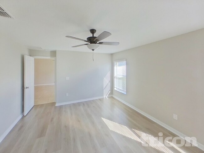 Building Photo - 10923 Rainbow Pyrite Dr