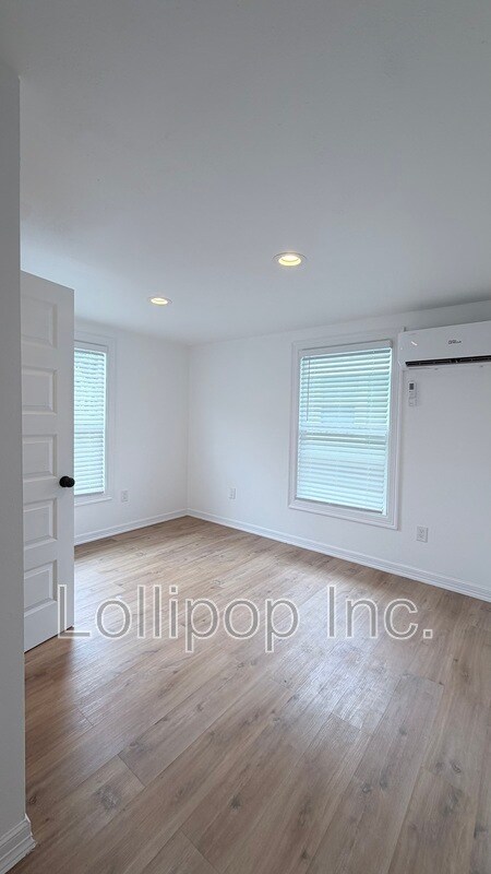 Building Photo - 2617 Sam Wilson St