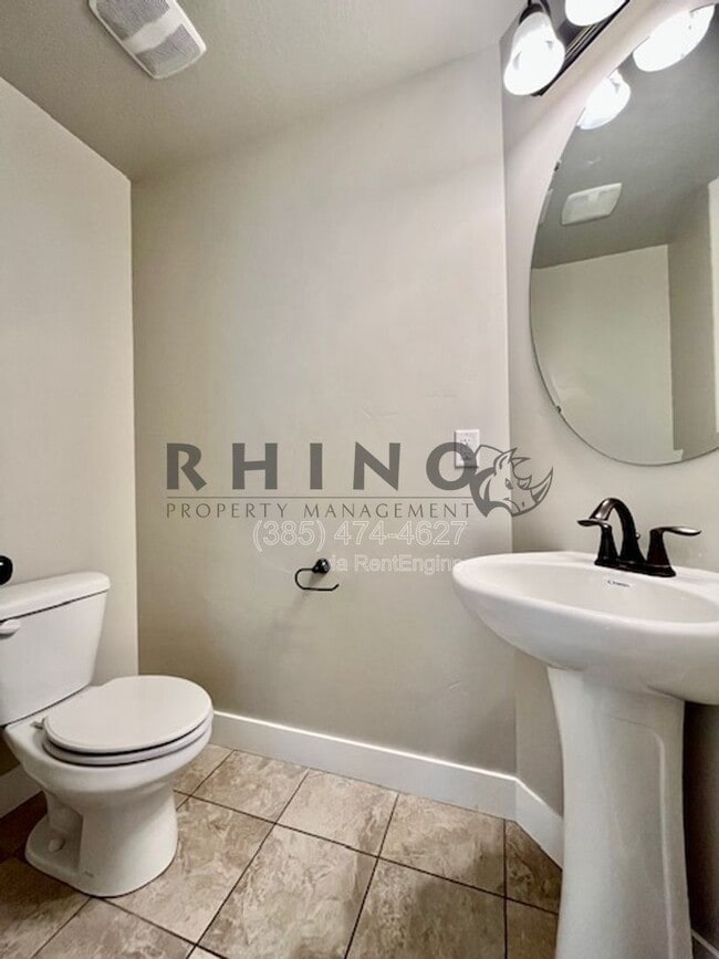 Building Photo - 53 N 2000 W