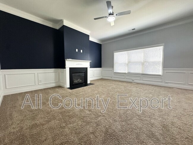 Building Photo - 4215 Hopewell Manor Dr