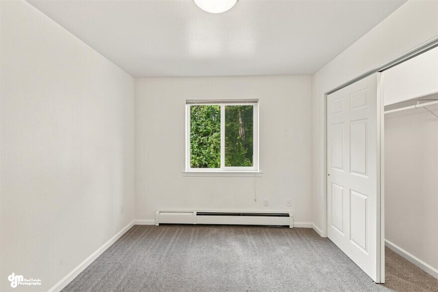 Building Photo - 6101 W Lombard Cir