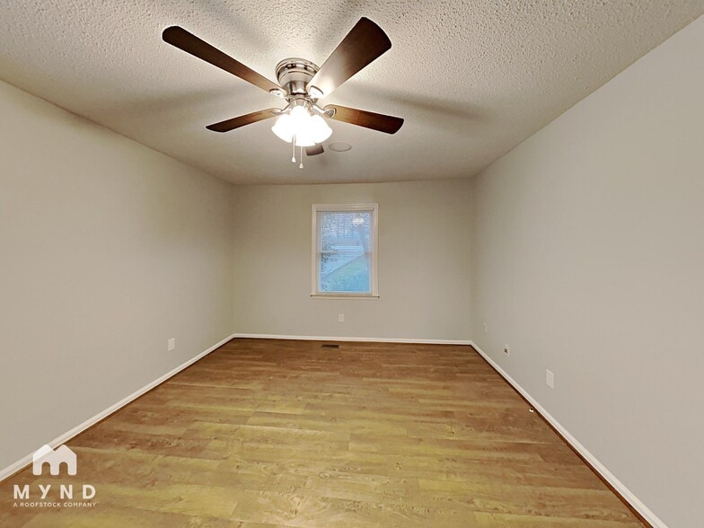 Building Photo - 4629 Longbriar Dr