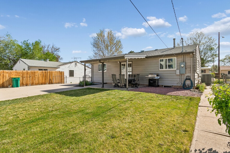 Building Photo - 4215 S Lipan St