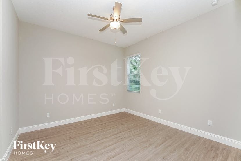 Building Photo - 2420 San Filippo Dr SE