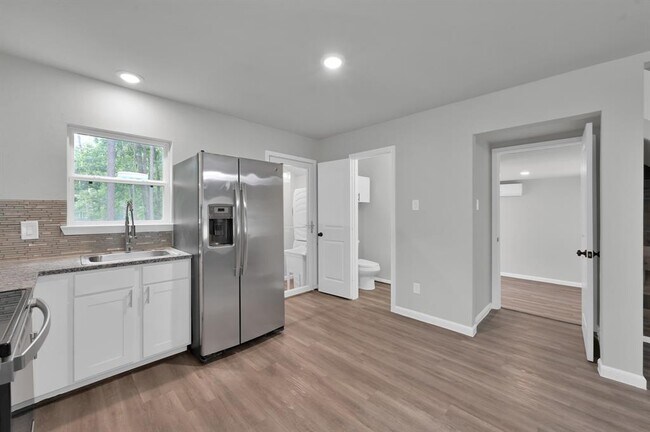 Building Photo - 3391 Arapaho Cir