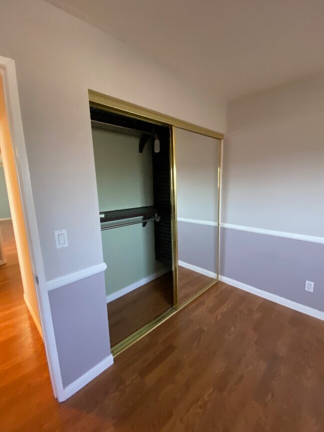 Building Photo - 20947 Hackney St