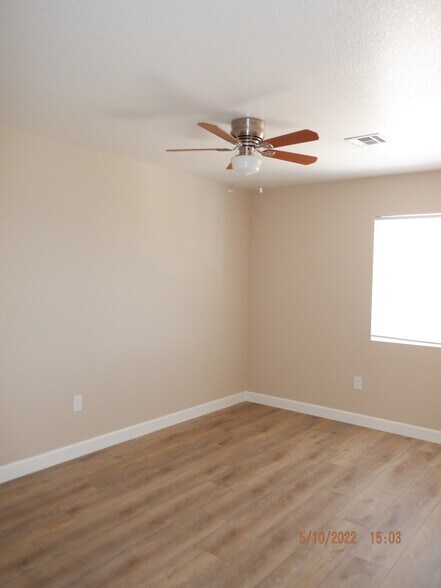 Building Photo - 9885 E La Palma Ave