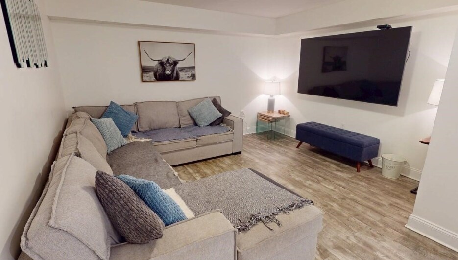 Building Photo - 4 Market St