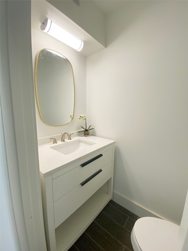 Building Photo - 1801 Huldy St