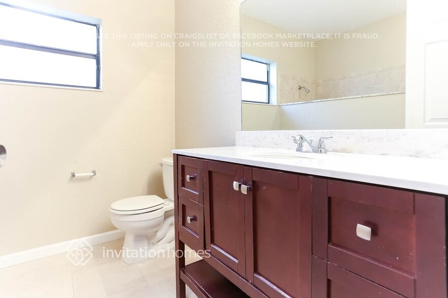 Building Photo - 6340 SW 7th St