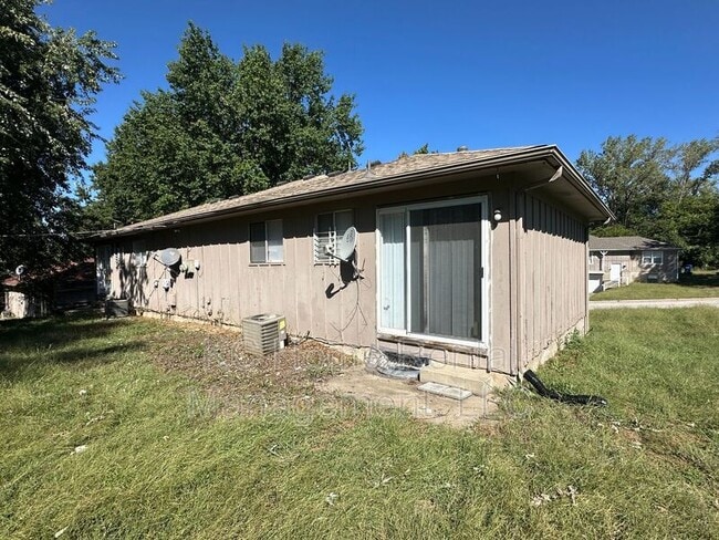 Building Photo - 7225 Gilmore Ave