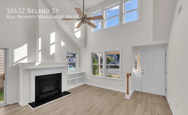 Building Photo - 10432 Neland St
