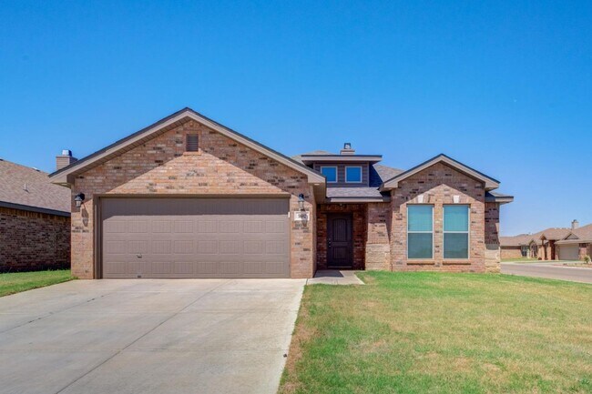 Primary Photo - Quincy Park Beauty- Available Now