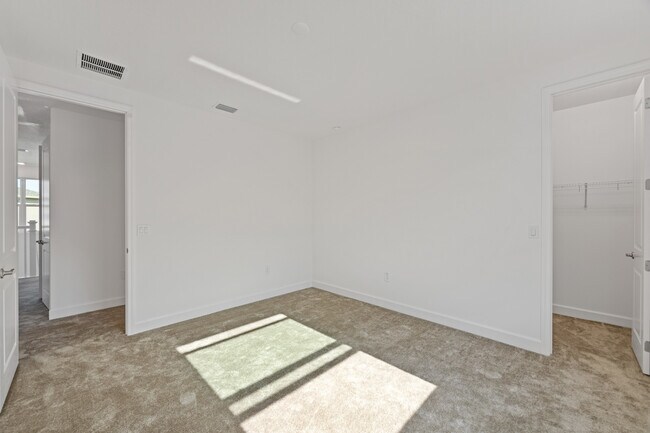 Building Photo - Tamarind Grove Lane
