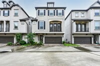 Building Photo - 1504 Peyton Oaks Pl