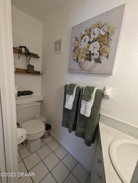 Building Photo - 1600 S Palmetto Ave