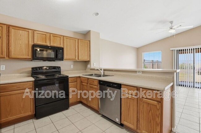 Building Photo - 8118 N 112th Ave