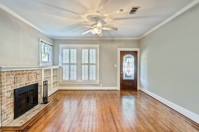 Building Photo - 1403 Bonnie Brae St