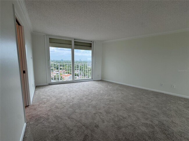 Building Photo - 2611 Bayshore Blvd
