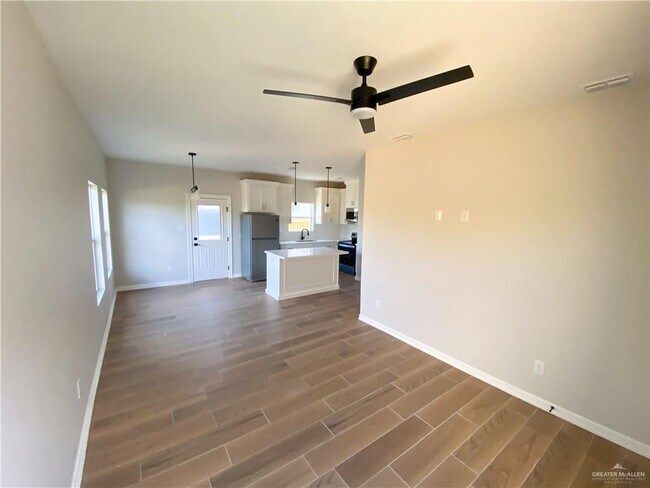 Building Photo - 3104 S Links Dr