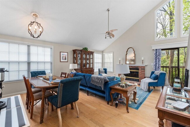 Building Photo - 510 Oaktree Crossing Ct