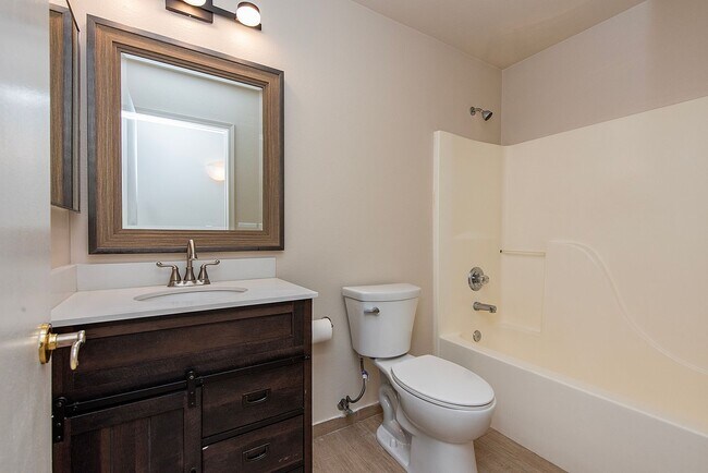 Building Photo - Tucson Market Place Area -  3 Bedroom!