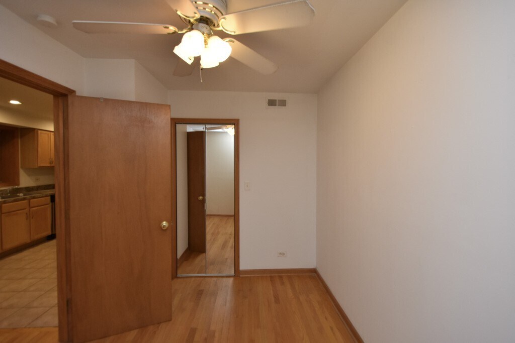 Building Photo - 2724 N Magnolia Ave