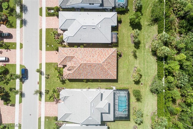 Building Photo - 6770 Pennyroyal Dr