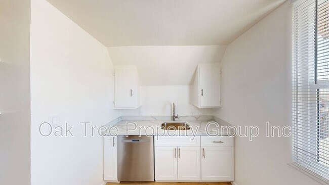 Building Photo - 3619-3619 San Leandro St