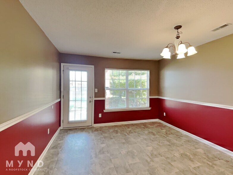 Building Photo - 248 Shadow Ct SW