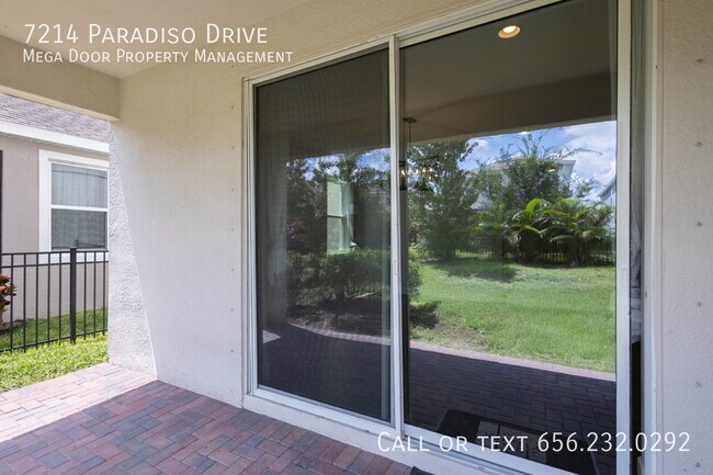 Building Photo - 7214 Paradiso Dr