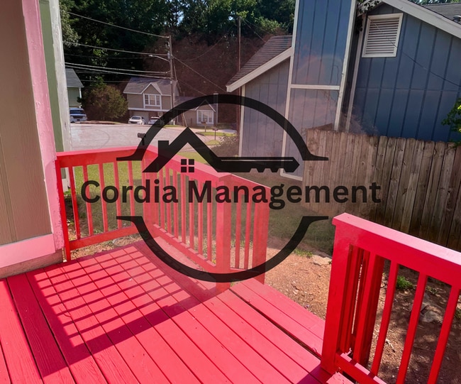 Building Photo - Beautiful 3 Bedroom 2 bathroom Home in Lit...