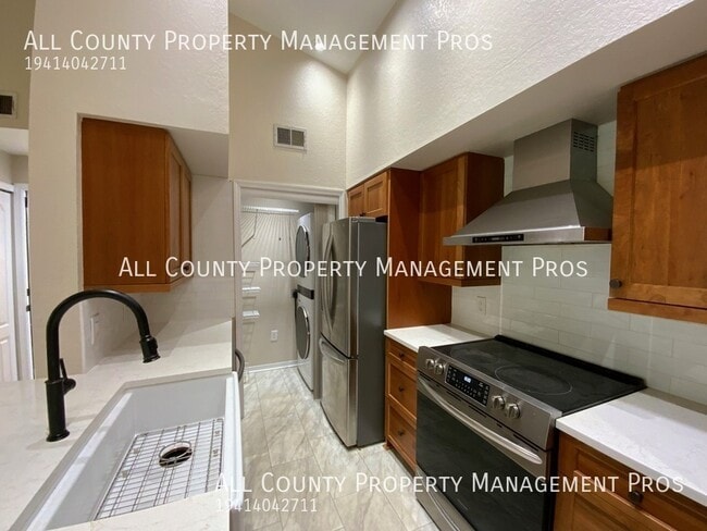 Building Photo - 4156 Central Sarasota Pkwy