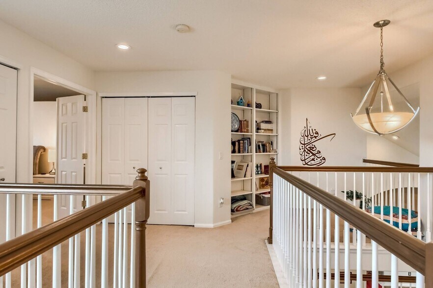 Building Photo - 22684 E Ida Cir