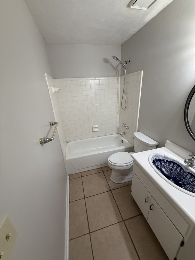 Building Photo - 2013 Canewood Ct