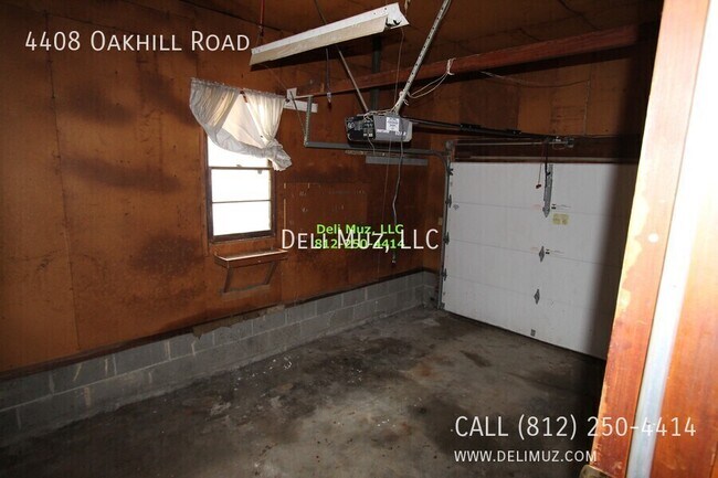 Building Photo - 4408 Oak Hill Rd