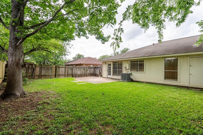 Building Photo - 3763 Quiet Pl Dr